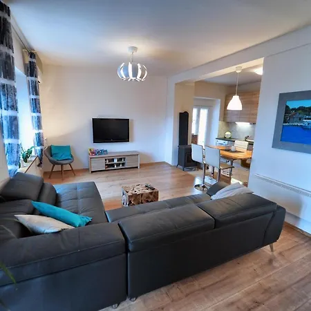 펜션 House With A Swimming Pool Hreljin, Kraljevica - 14813