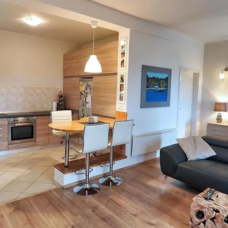 펜션 House With A Swimming Pool Hreljin, Kraljevica - 14813